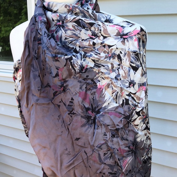 Cynthia rowley 100% silk floral print scarf - Picture 2 of 3
